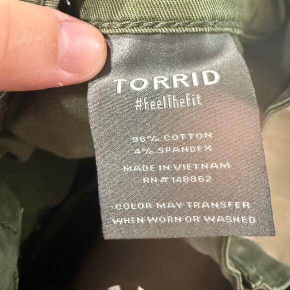 Torrid Perfect Relaxed Utility Crop Pant Deep Depths Olive Green Size 18 - Picture 8 of 9